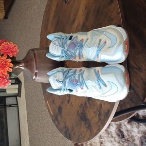 Nike LeBron 13 Christmas used blue and white. Size 13